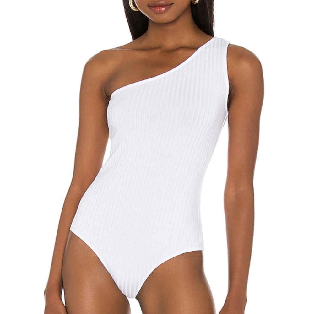 1 state one shoulder bodysuit